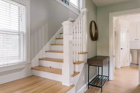 Entry Way - 87 E Torrence Rd, Columbus, OH 43214 photo 2 of 5