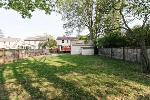 Exterior - 87 E Torrence Rd, Columbus, OH 43214 photo 21 of 23