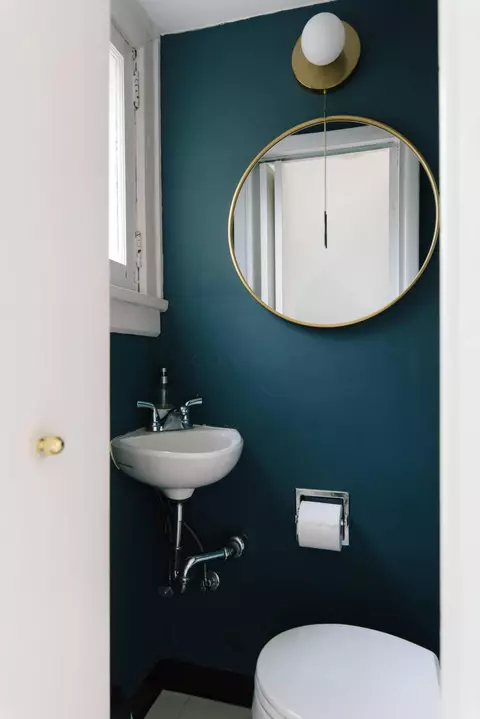 Bath - 87 E Torrence Rd, Columbus, OH 43214 photo 1 of 9