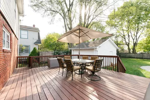 Exterior - 87 E Torrence Rd, Columbus, OH 43214 photo 11 of 23