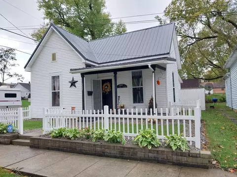 222 N 2nd St, Greenfield, OH 45123