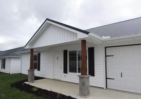1621 Irene Dr, Bellefontaine, OH 43311