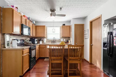 1426 Ithaca Dr, Columbus, OH 43228 photo 11