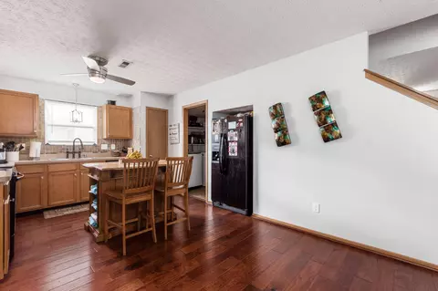 1426 Ithaca Dr, Columbus, OH 43228 photo 10
