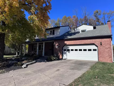 1016 Amberly Pl, Columbus, OH 43220
