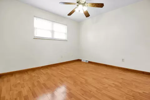 Bedroom - 507 Uxbridge Ave, Columbus, OH 43230 photo 3 of 5