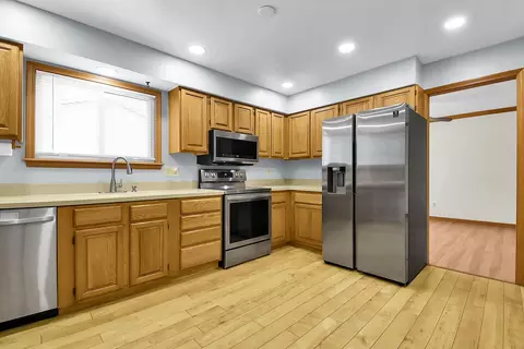 Kitchen - 507 Uxbridge Ave, Columbus, OH 43230 photo 2 of 2