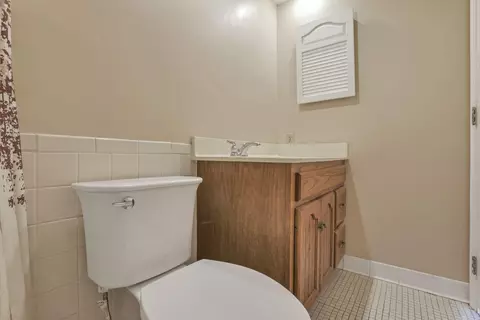 Bath - 5371 Pheasant Dr, Orient, OH 43146 photo 6 of 6