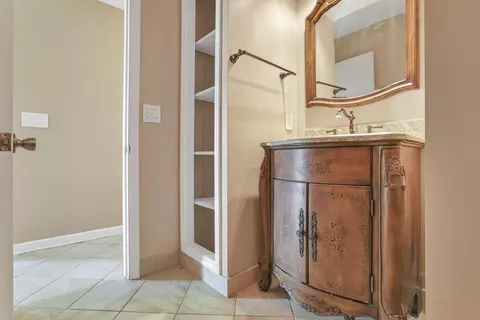 Bath - 5371 Pheasant Dr, Orient, OH 43146 photo 2 of 6