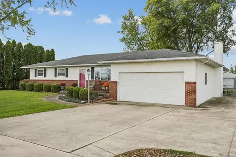 7229 Hoover Rd, Orient, OH 43146