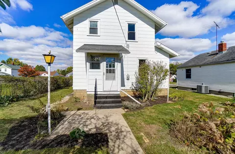 Exterior - 2533 Beatrice St, Springfield, OH 45503 photo 7 of 16
