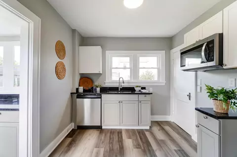 Kitchen - 2533 Beatrice St, Springfield, OH 45503 photo 1 of 4