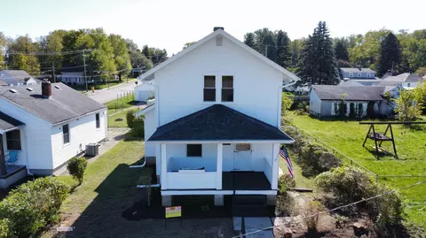 Exterior - 2533 Beatrice St, Springfield, OH 45503 photo 2 of 16