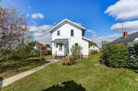 Exterior - 2533 Beatrice St, Springfield, OH 45503 photo 6 of 16