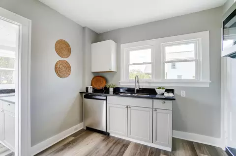 Kitchen - 2533 Beatrice St, Springfield, OH 45503 photo 2 of 4
