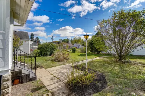 Exterior - 2533 Beatrice St, Springfield, OH 45503 photo 9 of 16
