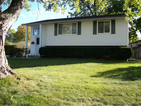 1427 Chelmsford Ct, Columbus, OH 43229