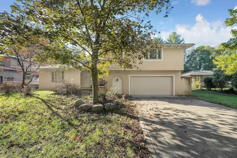 145 Nob Hill Dr S, Columbus, OH 43230