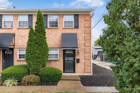 828 Palmer Rd, Columbus, OH 43212