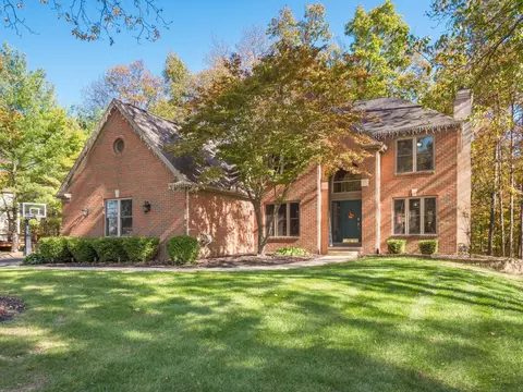 9810 New California Dr, Plain City, OH 43064
