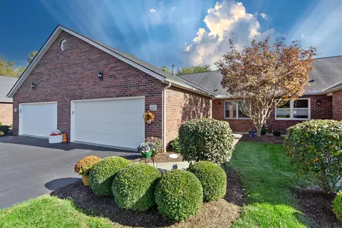 162 Hanover Ct, Delaware, OH 43015