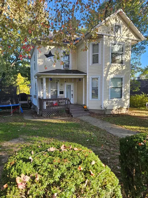 423 S Main St, New Lexington, OH 43764