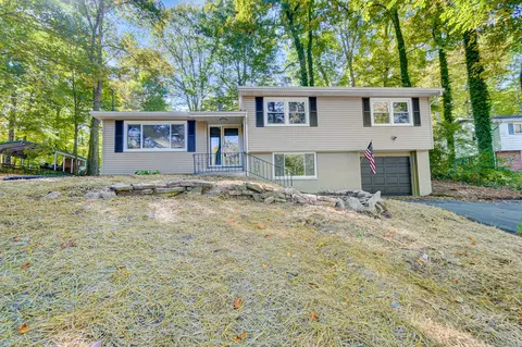 Exterior - 2853 Evergreen Dr, Springfield, OH 45504 photo 14 of 18