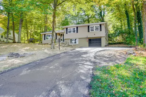 Exterior - 2853 Evergreen Dr, Springfield, OH 45504 photo 15 of 18