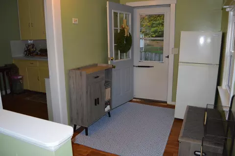 Entry Way - 1214 E Allen St, Lancaster, OH 43130 photo 1 of 2