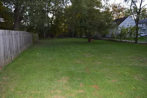 Exterior - 1214 E Allen St, Lancaster, OH 43130 photo 10 of 12