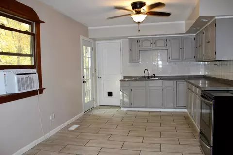 Kitchen - 15034 Mount Perry Rd, Mount Perry, OH 43760 photo 1 of 2
