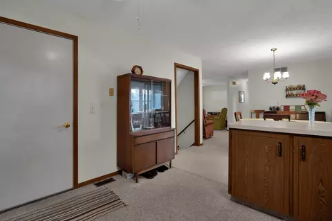 Entry Way - 241 Gregory Dr, Newark, OH 43055 photo 2 of 2