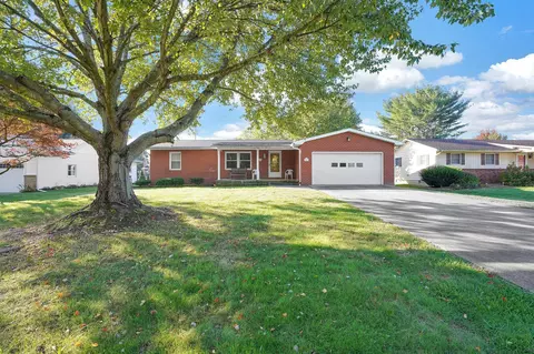 241 Gregory Dr, Newark, OH 43055