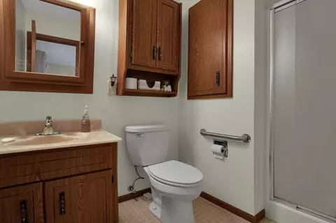 Bath - 241 Gregory Dr, Newark, OH 43055 photo 2 of 2