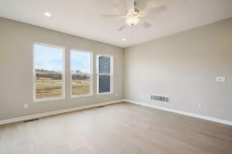 217 Isleta Dr, Pataskala, OH 43062 photo 15