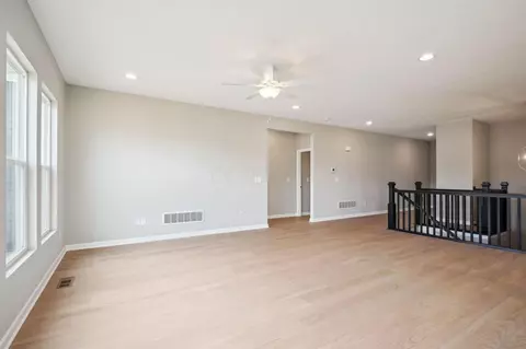 217 Isleta Dr, Pataskala, OH 43062 photo 17