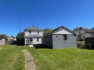 Exterior - 859 Davids St, Marion, OH 43302 photo 2 of 4