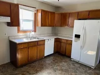 Kitchen - 859 Davids St, Marion, OH 43302 photo 1 of 1