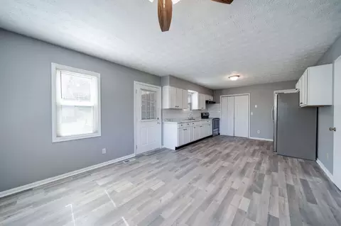 Living - 1629 E Home Rd, Springfield, OH 45503 photo 8 of 8