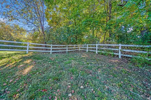 Exterior - 1629 E Home Rd, Springfield, OH 45503 photo 5 of 19