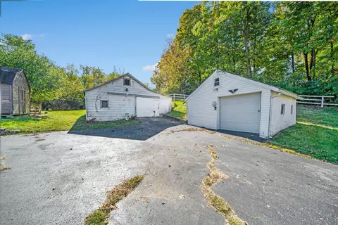 Exterior - 1629 E Home Rd, Springfield, OH 45503 photo 14 of 19
