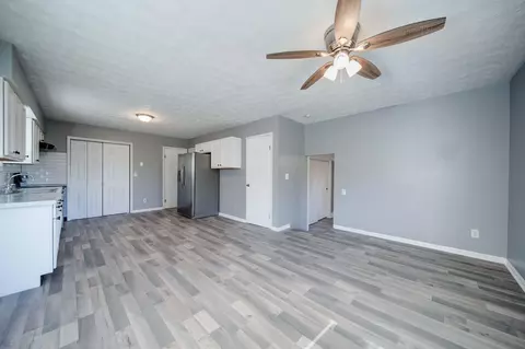 Living - 1629 E Home Rd, Springfield, OH 45503 photo 6 of 8