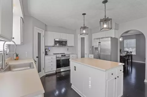 Kitchen - 41 Tabilore Loop, Delaware, OH 43015 photo 2 of 2