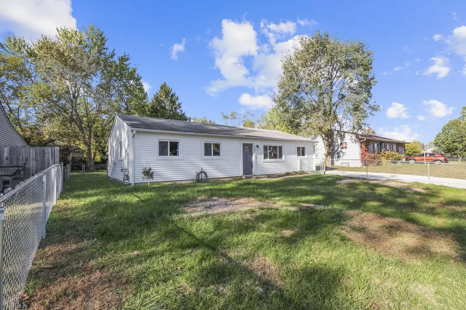 Exterior - 3359 Latonia Rd, Columbus, OH 43232 photo 1 of 3