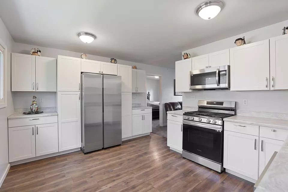 Kitchen - 3359 Latonia Rd, Columbus, OH 43232 photo 1 of 5