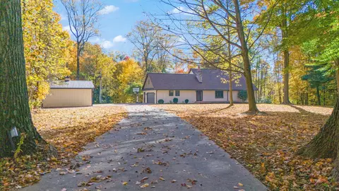 10820 Tucker Rd, Mount Vernon, OH 43050