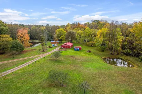 12200 Pleasant Valley Ln, Athens, OH 45701