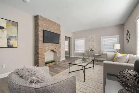 326 E 9th Ave, Columbus, OH 43201 photo 5