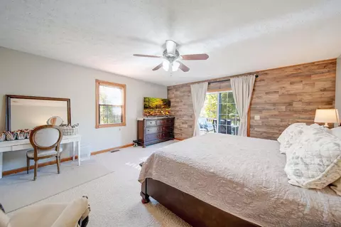 Bedroom - 281 Portage Path, Willard, OH 44890 photo 1 of 6