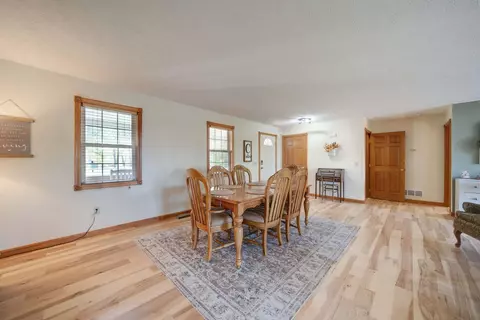 Dining - 281 Portage Path, Willard, OH 44890 photo 2 of 3